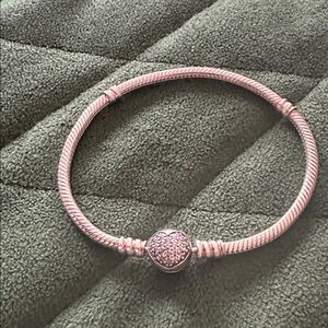 Pandora Moments Sparkling Heart Pave Clasp Snake Chain Bracelet 7”